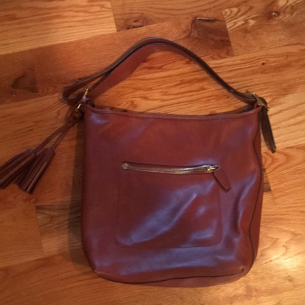 Coach Hobo bag - like new! Zip top